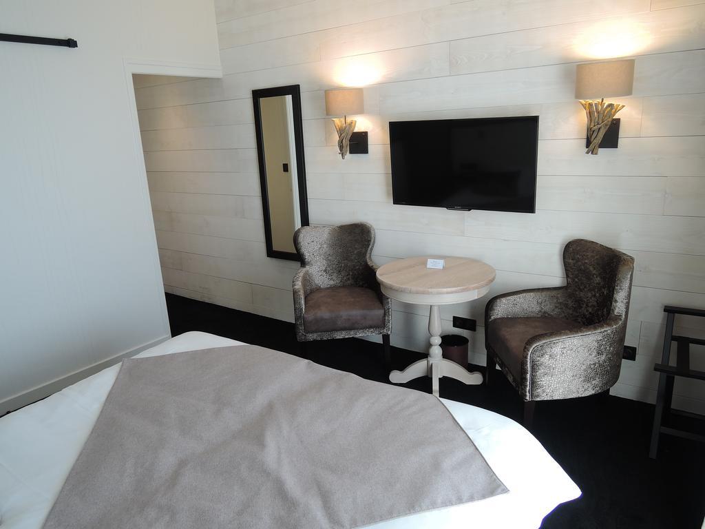 Hotel Les Brises Ла Рошел Екстериор снимка