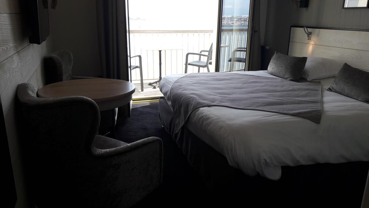Hotel Les Brises Ла Рошел Екстериор снимка